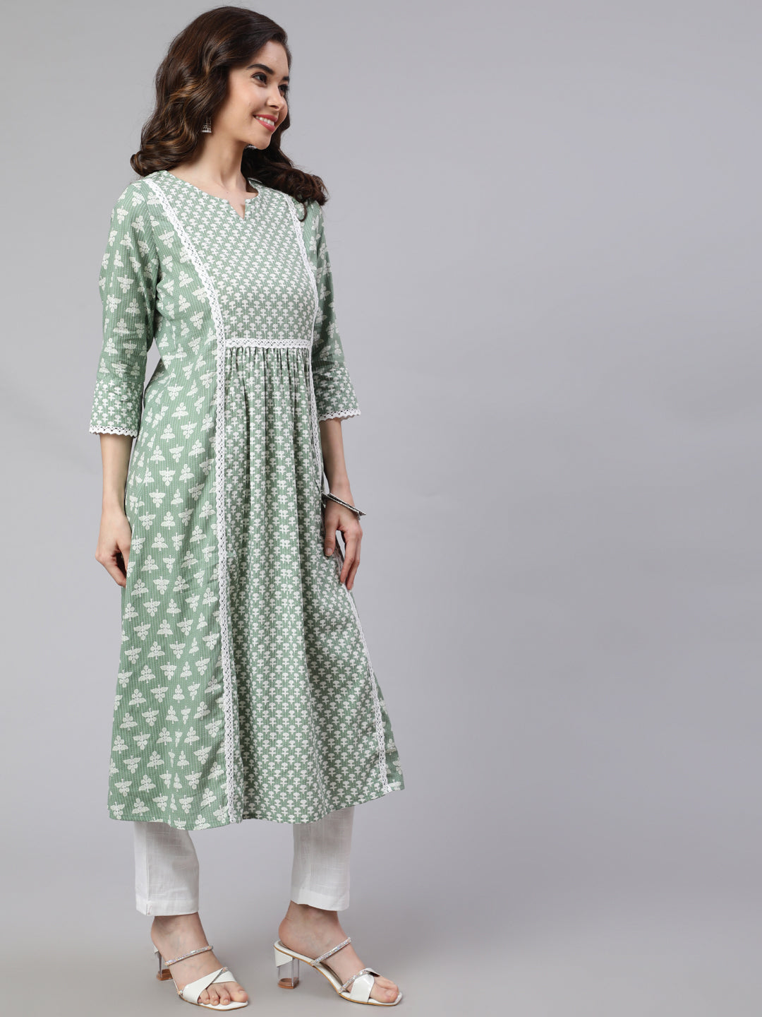 Women Green Laced woven mix match kurta