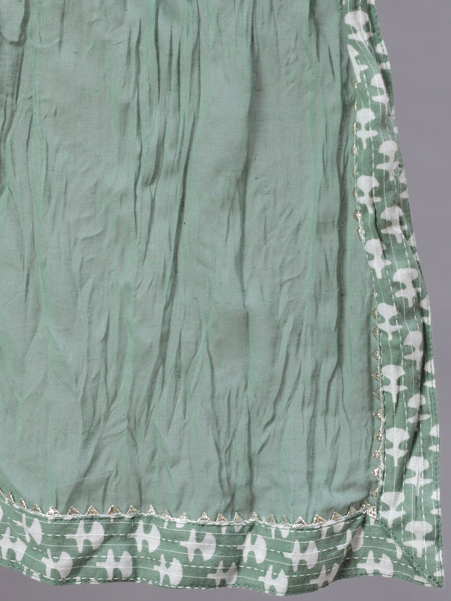 Green Plus Size Woven Straight Printed Embroidered Kurta Set With Solid Dupatta