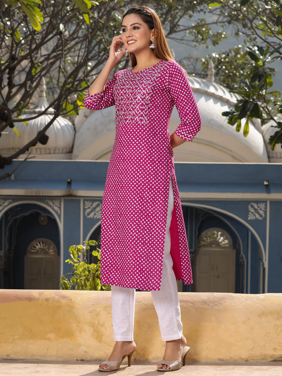 Magenta Ethnic Printed Straight Kurta With Embroidered Yoke