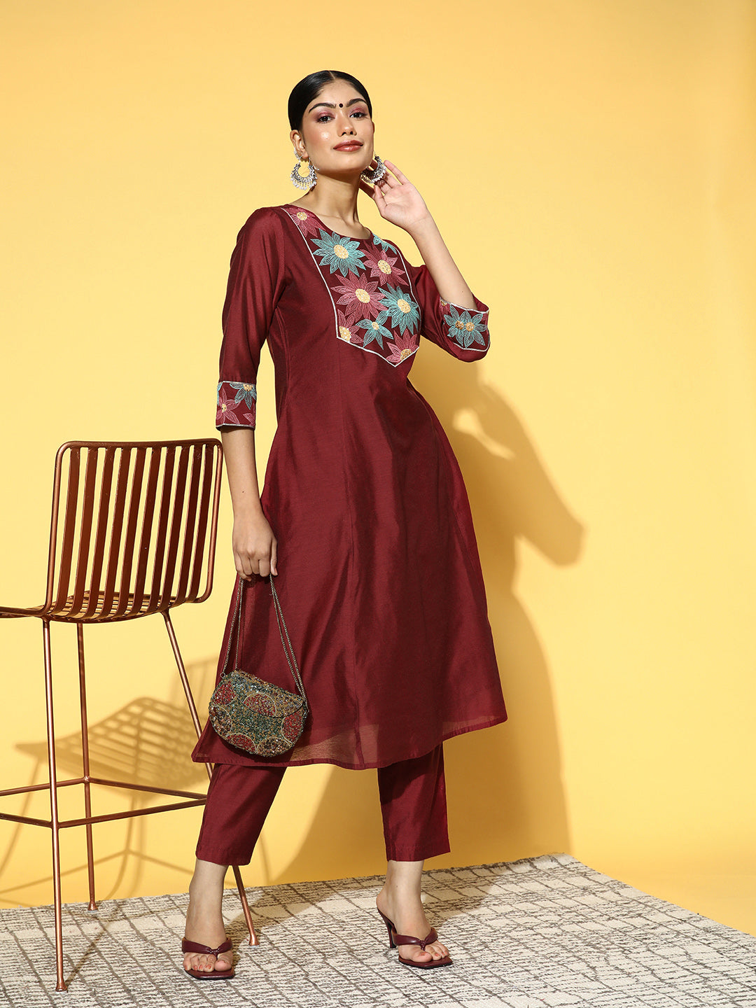 A line outlet kurta with pants