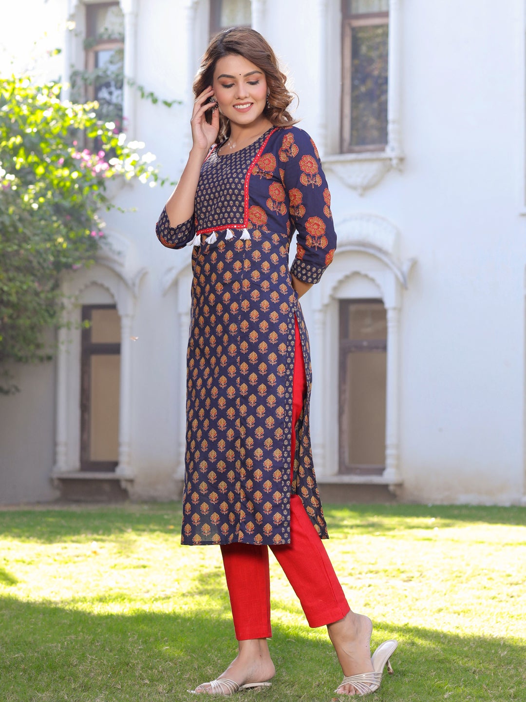 Navy Blue Printed Straight Cotton Kurta With Pant Set