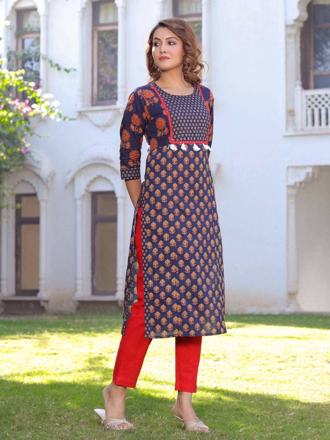 Navy Blue Printed Straight Cotton Kurta With Pant Set
