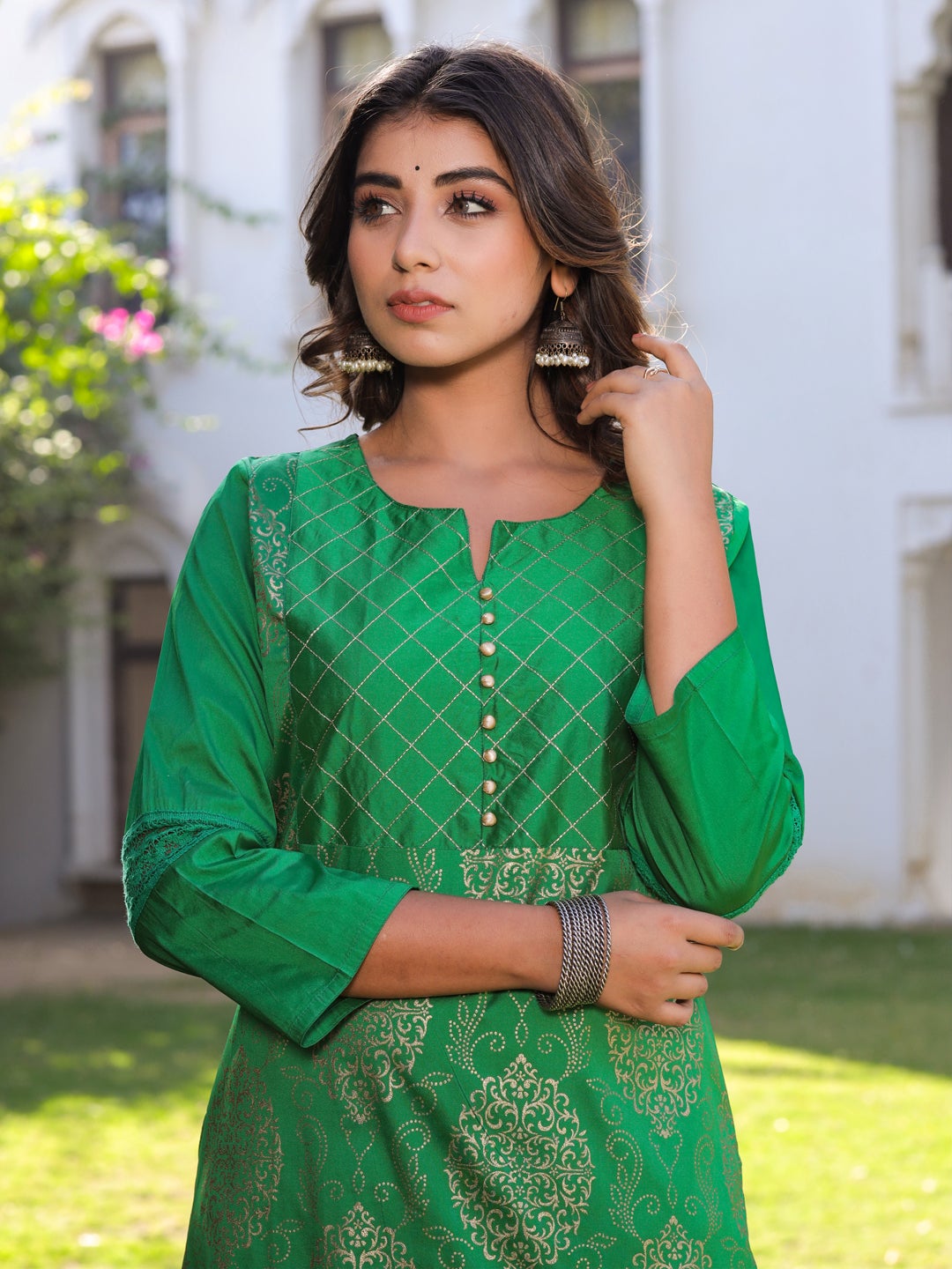 Green Printed Straight Thread and lace work Kurta with Pant