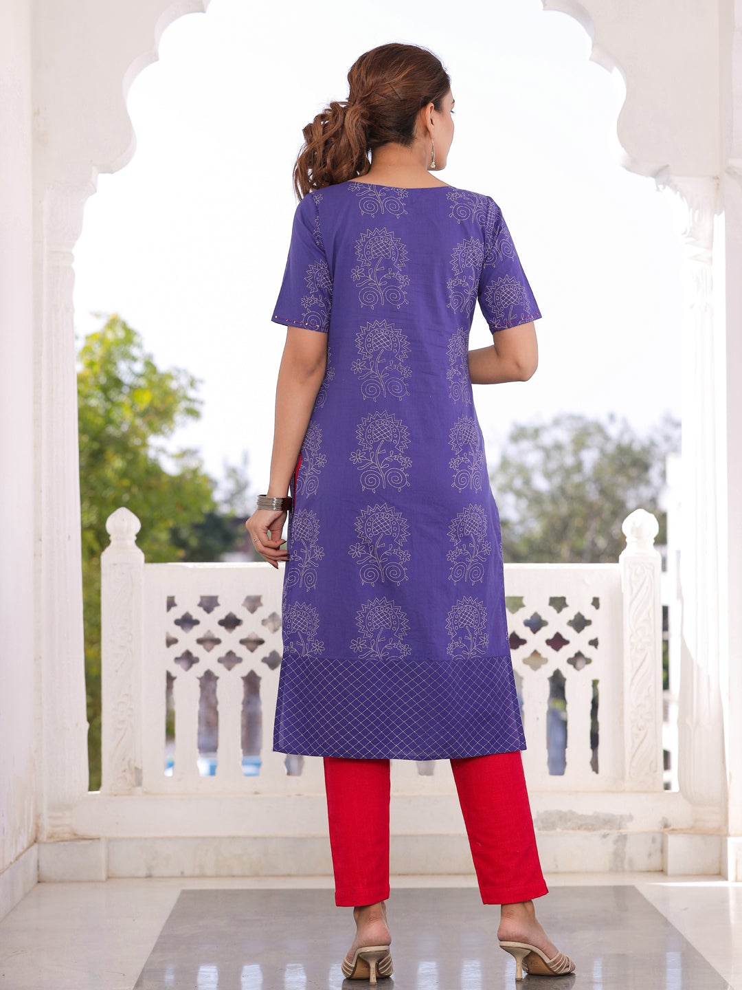 Blue & Pink Quirky Straight Cotton Kurta With Pants