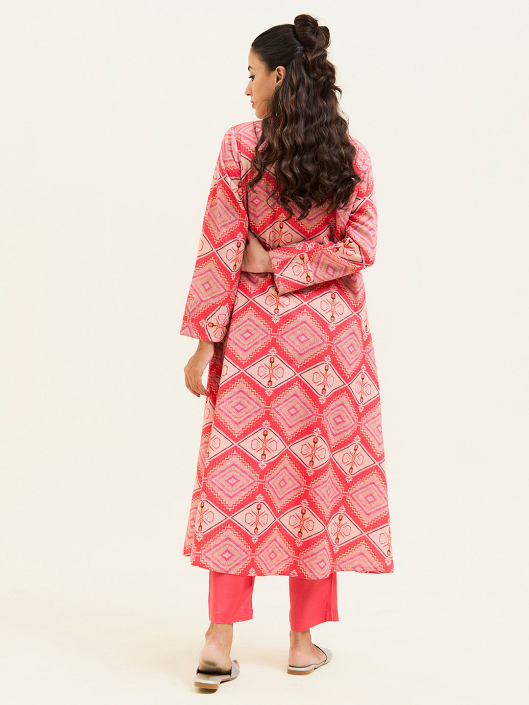 Peach Geometric Printed Co-ord Set With Shrug