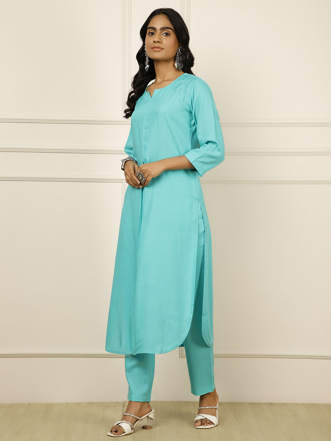 Aqua Pleated Straight Kurta With Pants