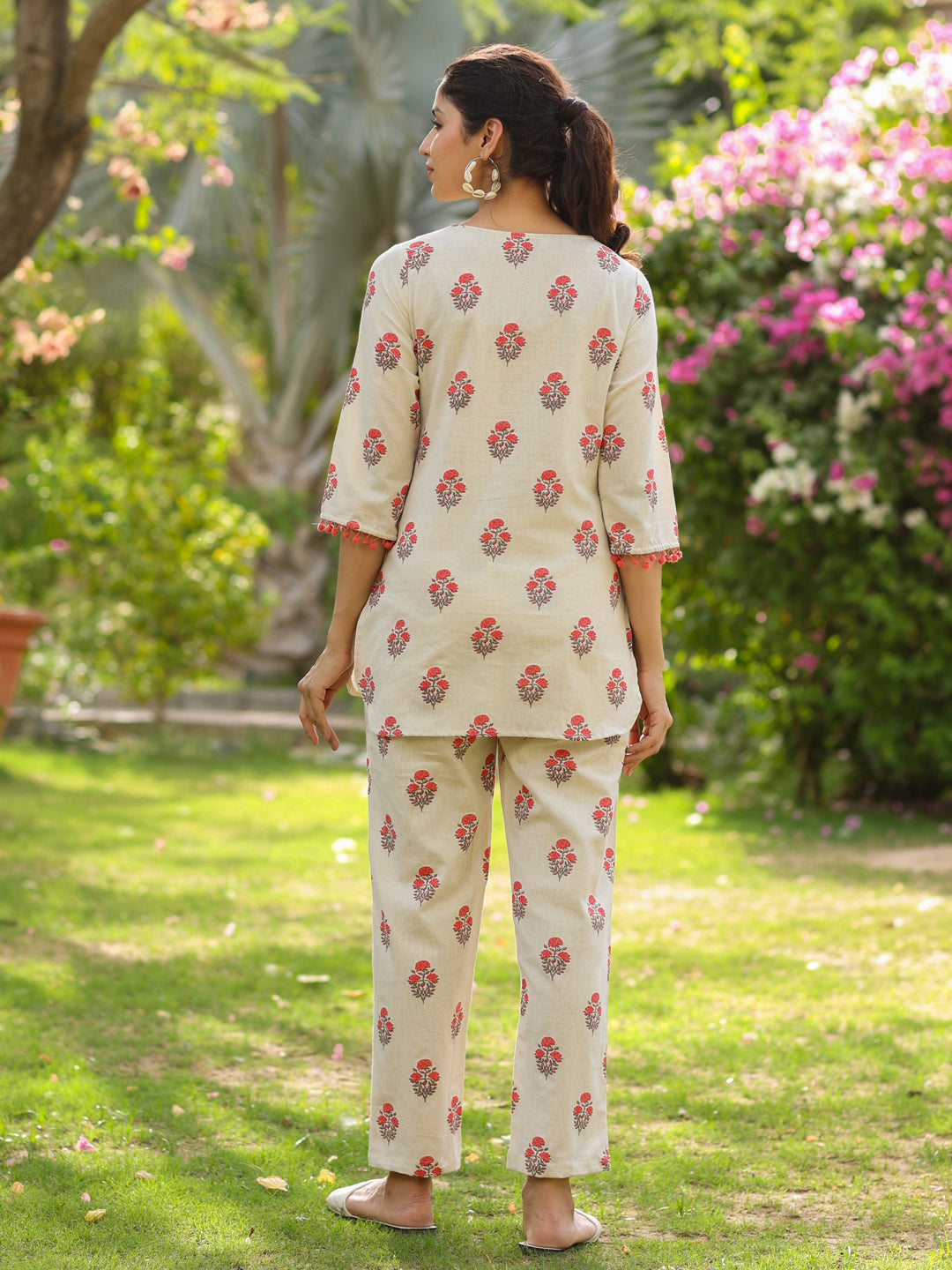 Off White Floral Printed Cotton Top With Pants Loungewear Set