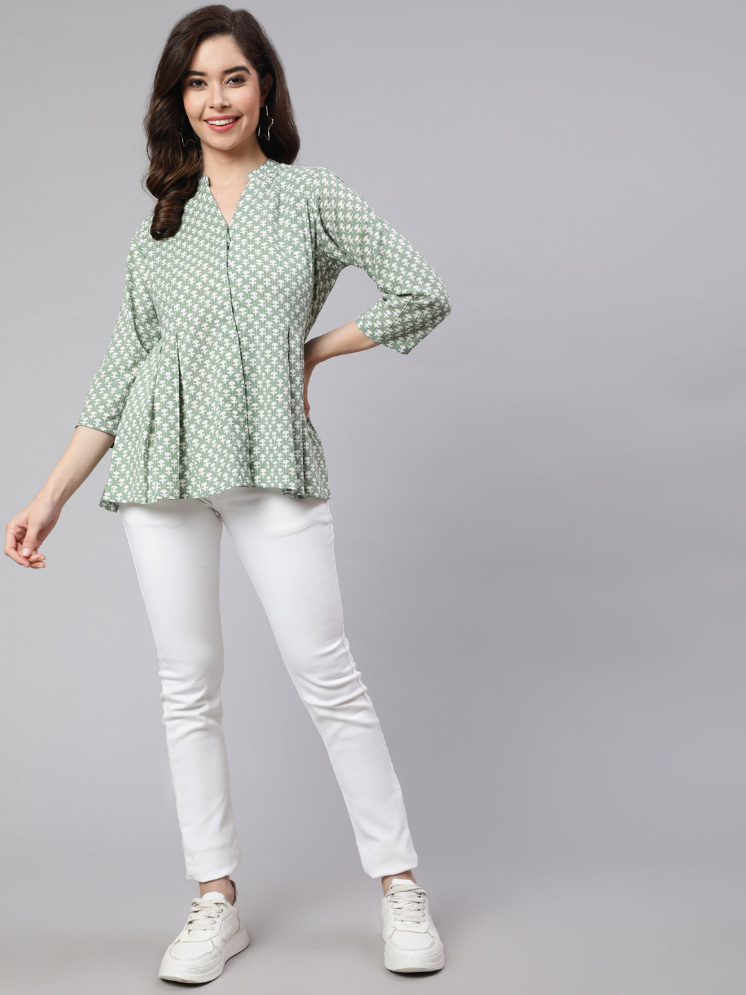 Women Green Woven Printed Pleated Top