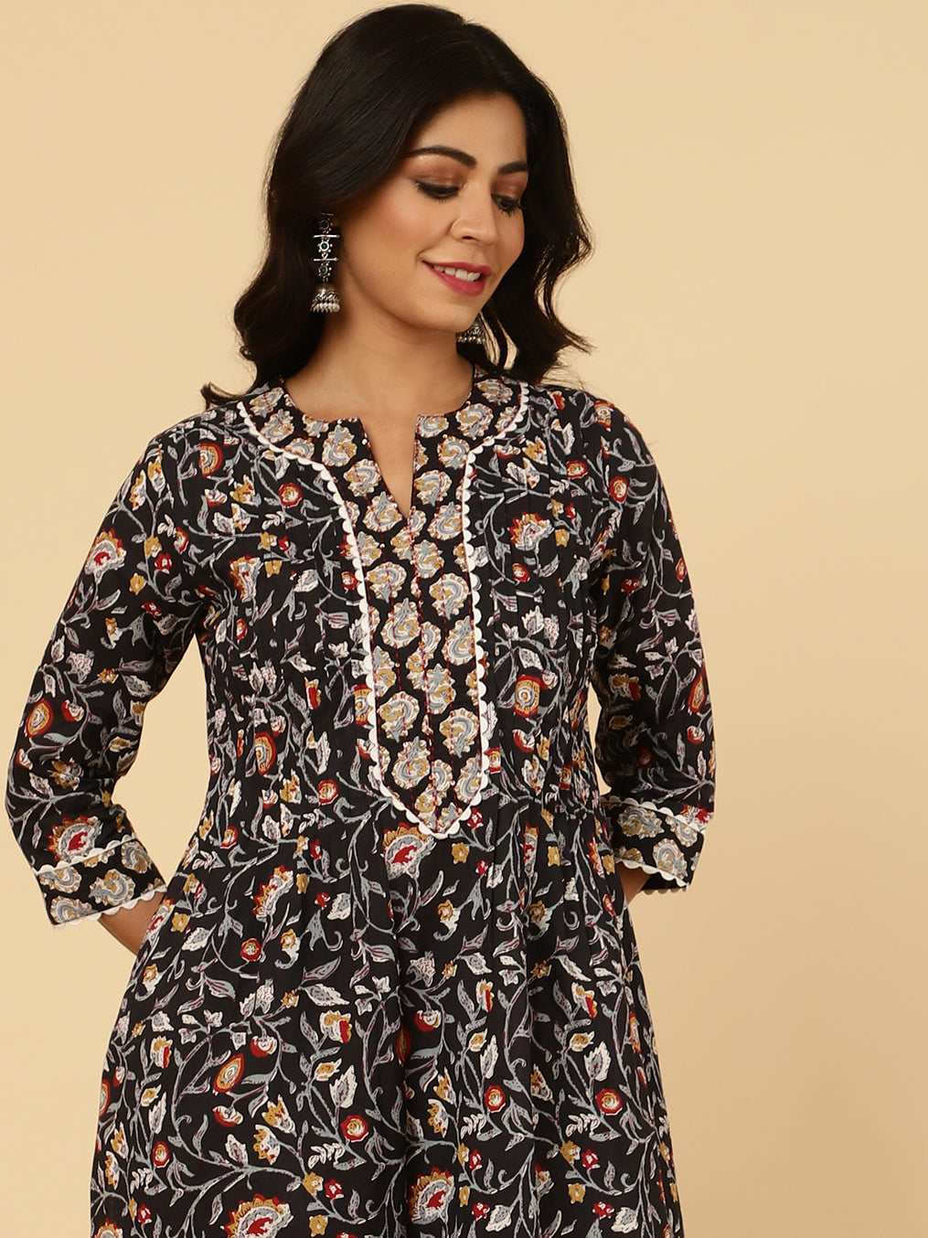 Floral Printed Black Pin Tuck Kurta