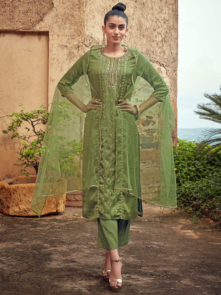 Green Embellished Silk Kurta With Silk Blend Pants And Net Embellished Dupatta