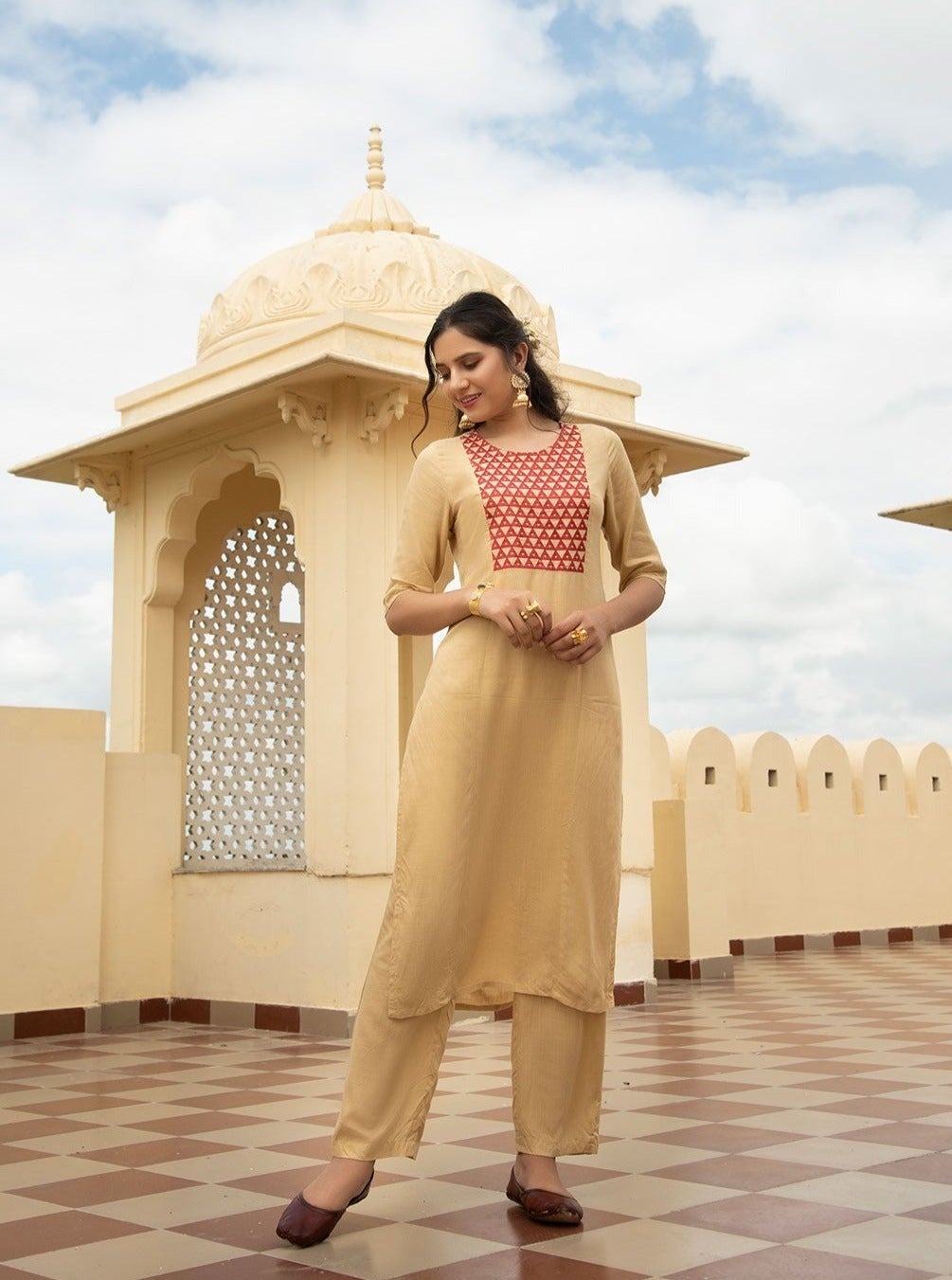 Beige Solid Straight Blended Kurta With Palazzo