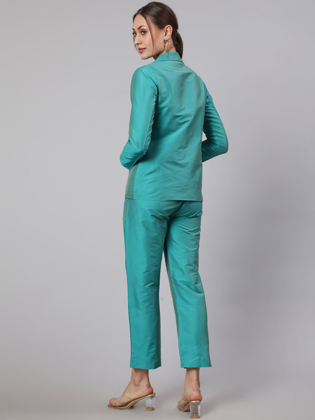 Women Turquoise Blue Co-Ord Set Has Schiffli Crop Top,Solid Jacket & Pant