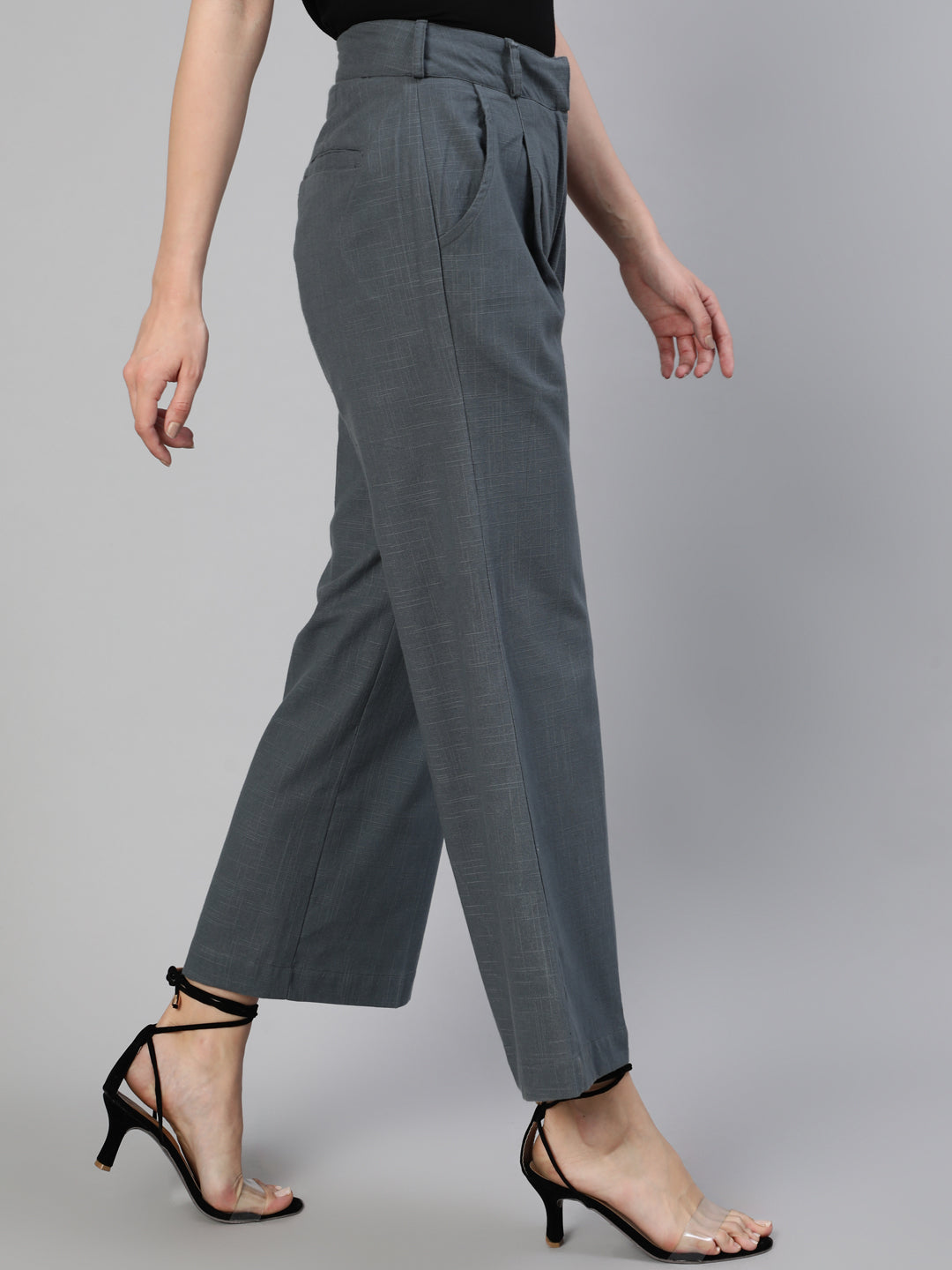 Get casual cotton pants