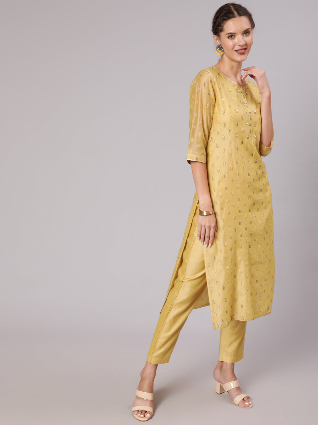 Embossed Gold Print Chanderi Kurta With Trousers And Kota Tissue Dupatta