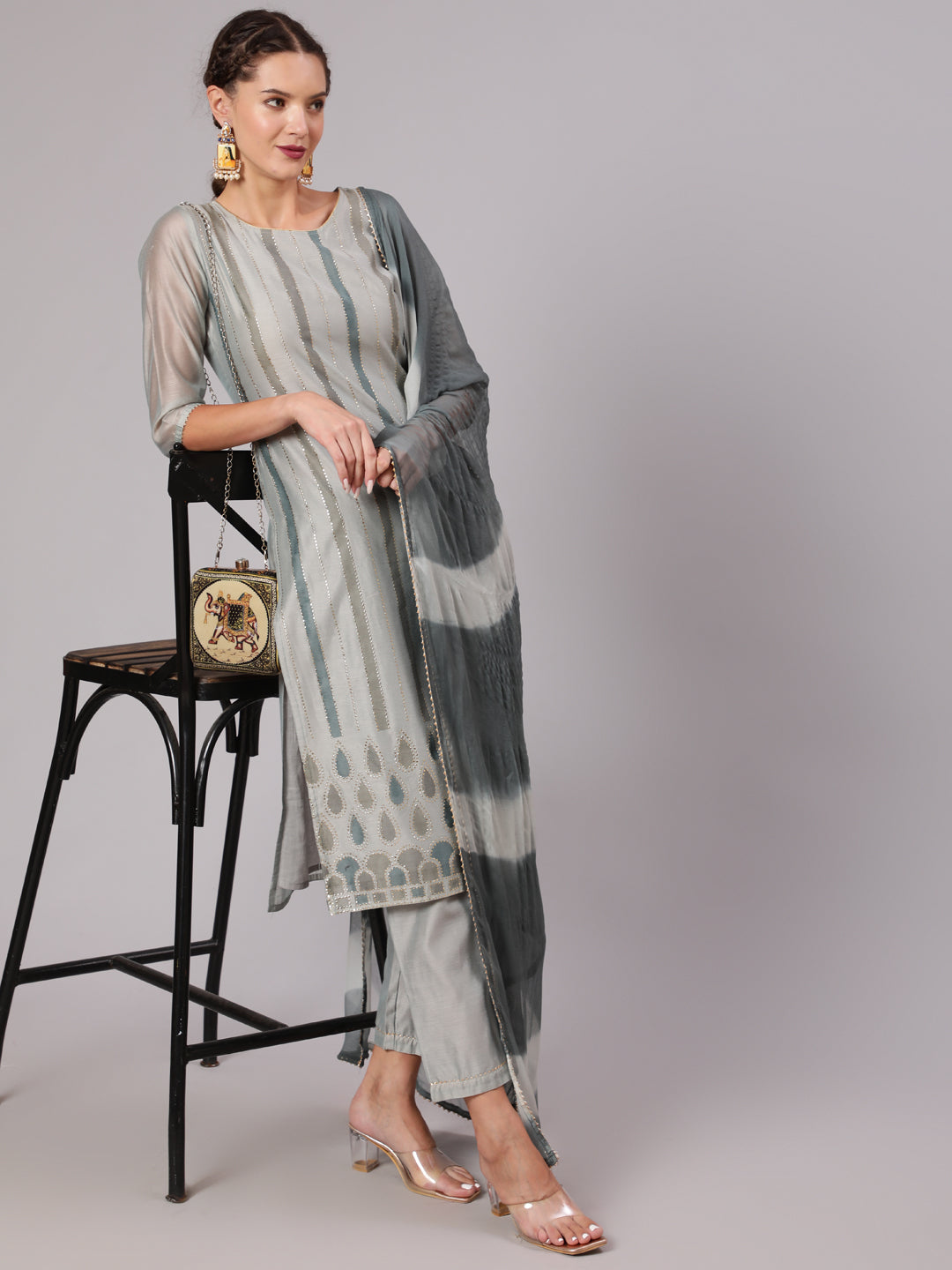 Grey Chanderi Printed Kurta With Solid Chanderi Pant And Tie & Dye Dupatta With Lace
