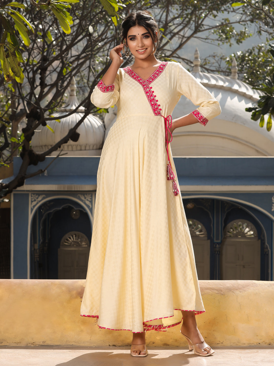 Embroidered Off White Floor Length Anarkali Kurta