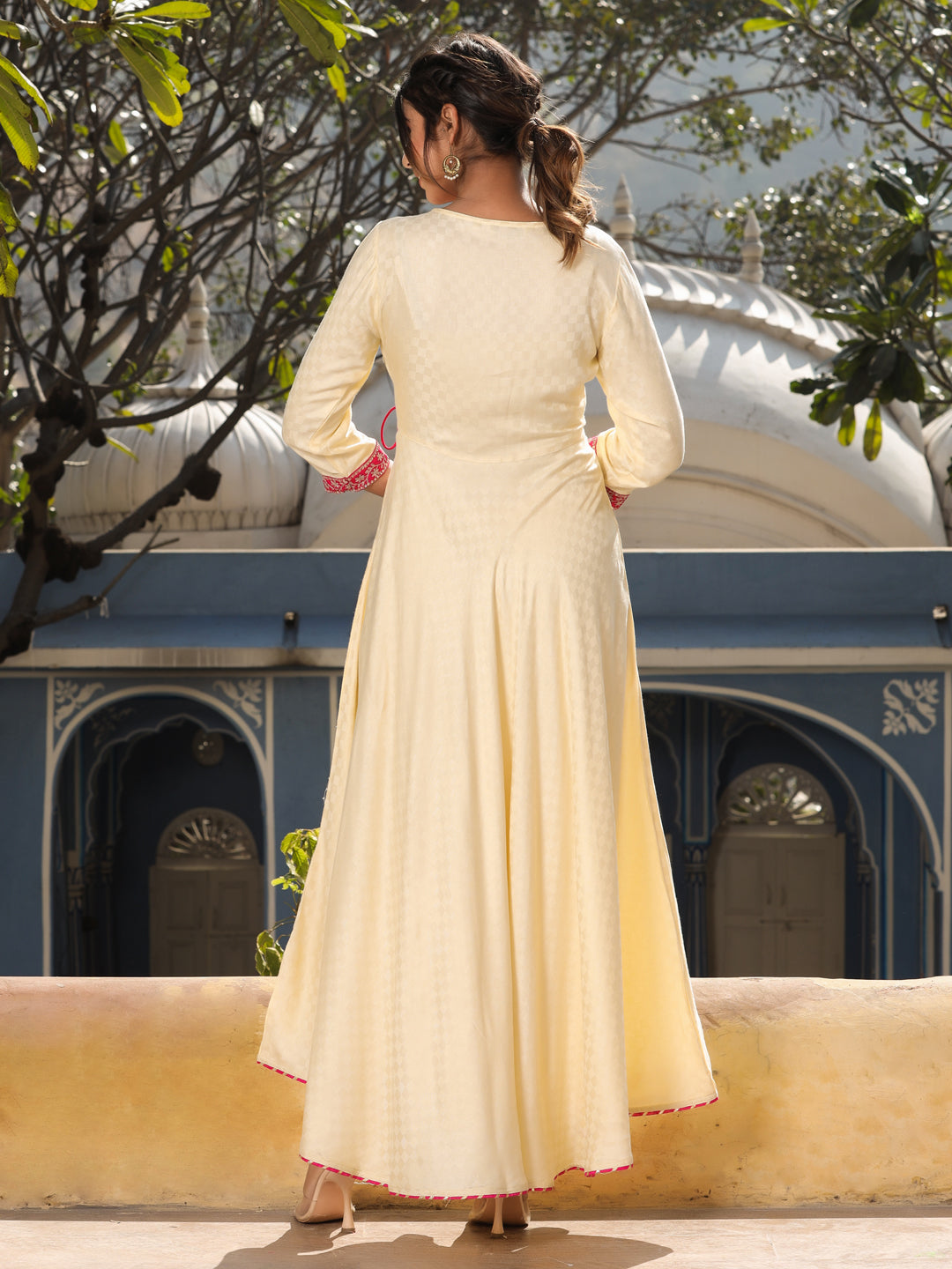 Embroidered Off White Floor Length Anarkali Kurta