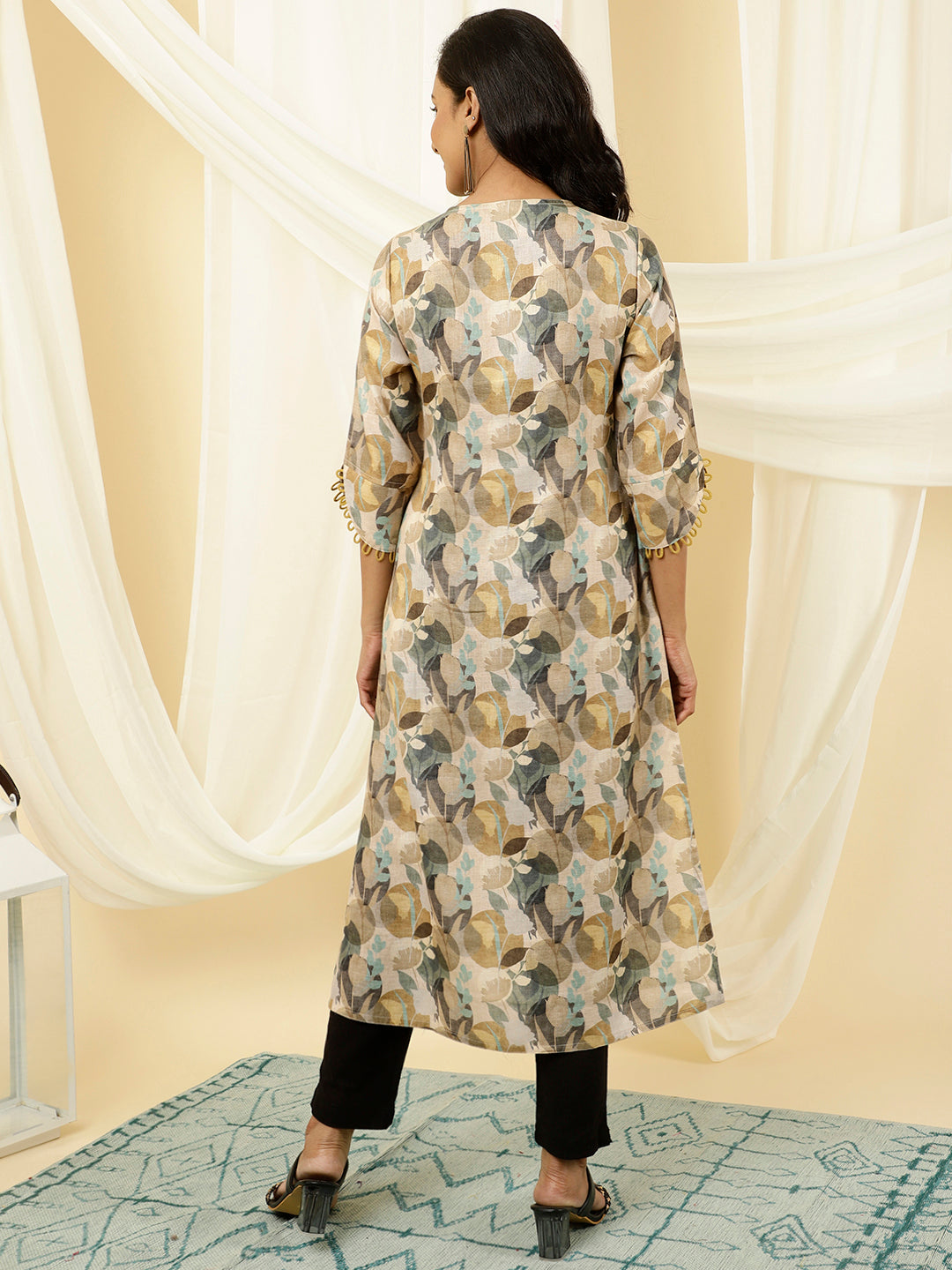 Olive Green Abstract Print Pleated Straight Kurta