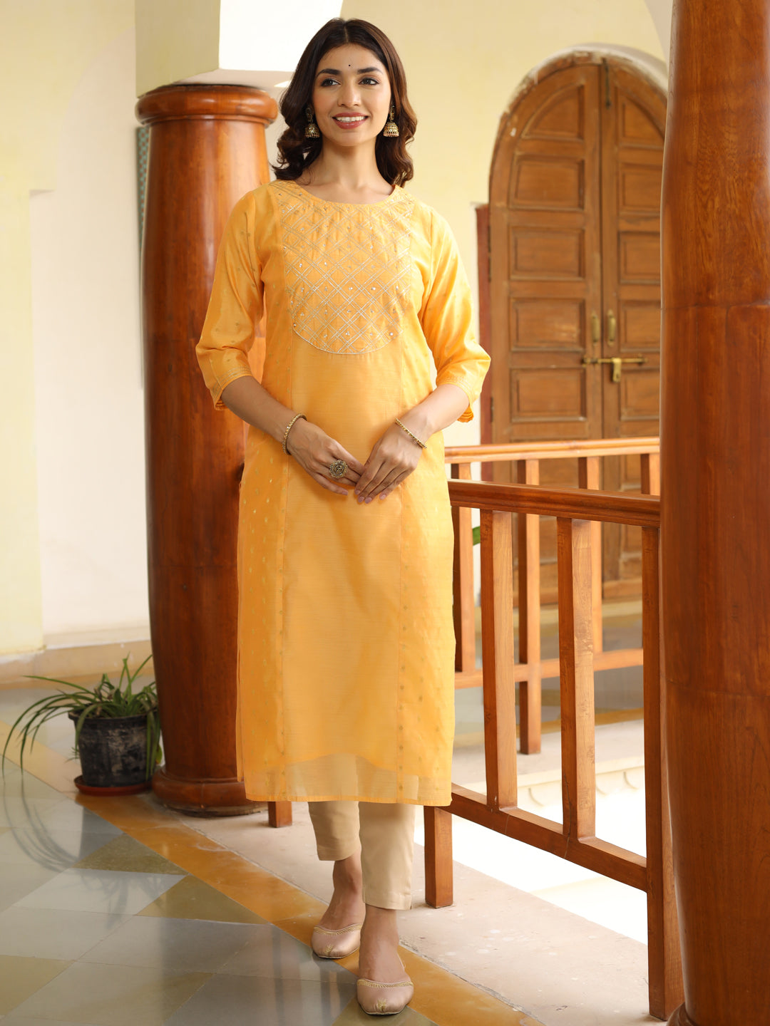 Yellow Gota And Sequins Embellished Chanderi Self-Woven Straight Kurta