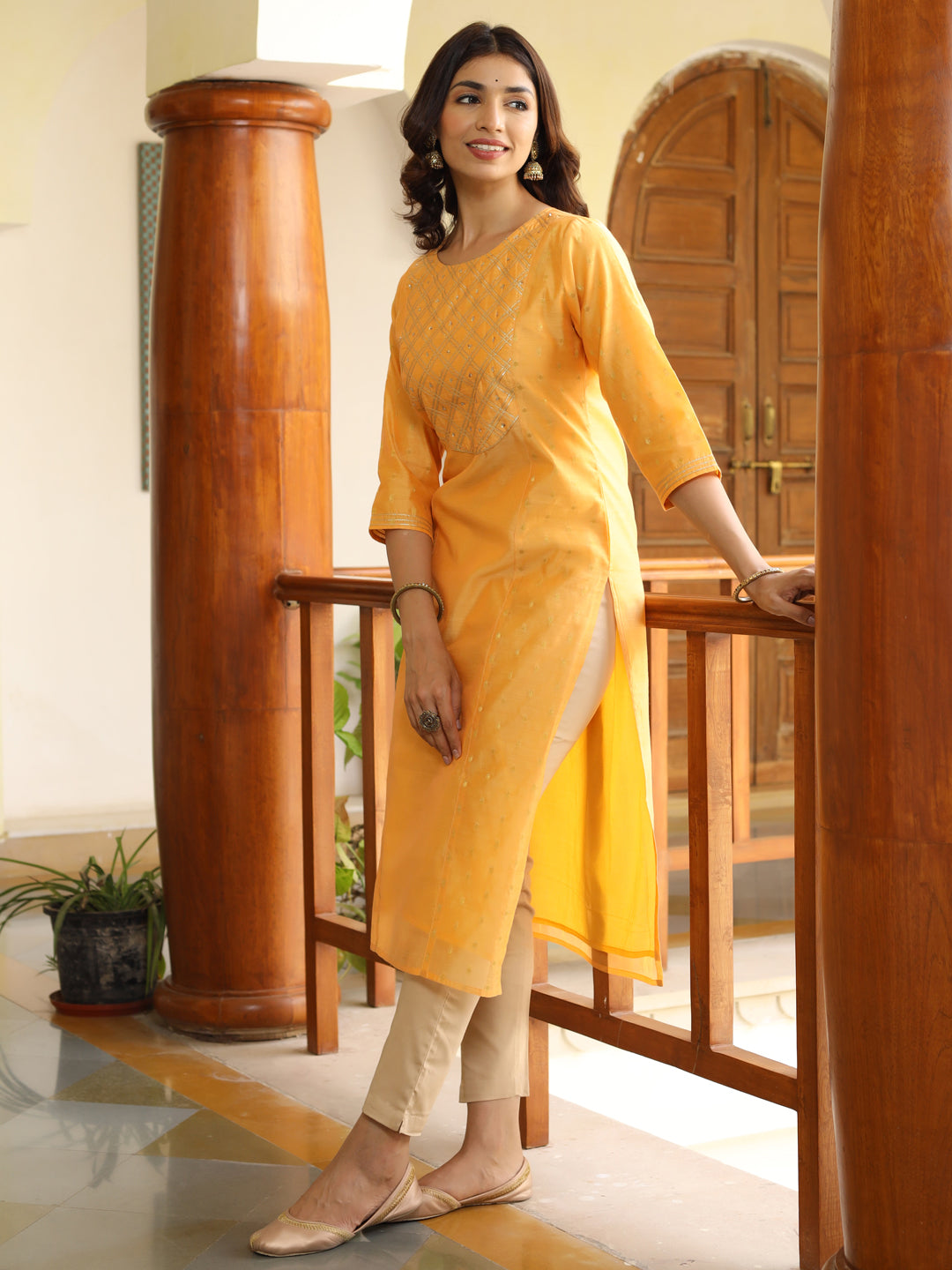 Yellow Gota And Sequins Embellished Chanderi Self-Woven Straight Kurta