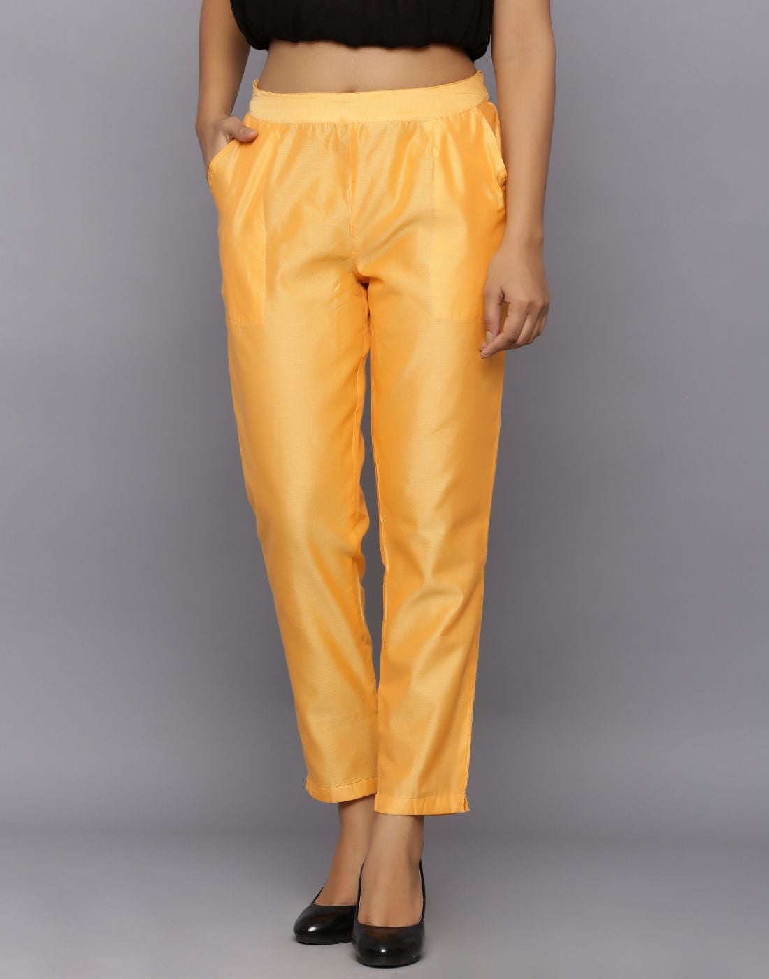 Side Pockets Front Pleated Back Elastic Solid Pant